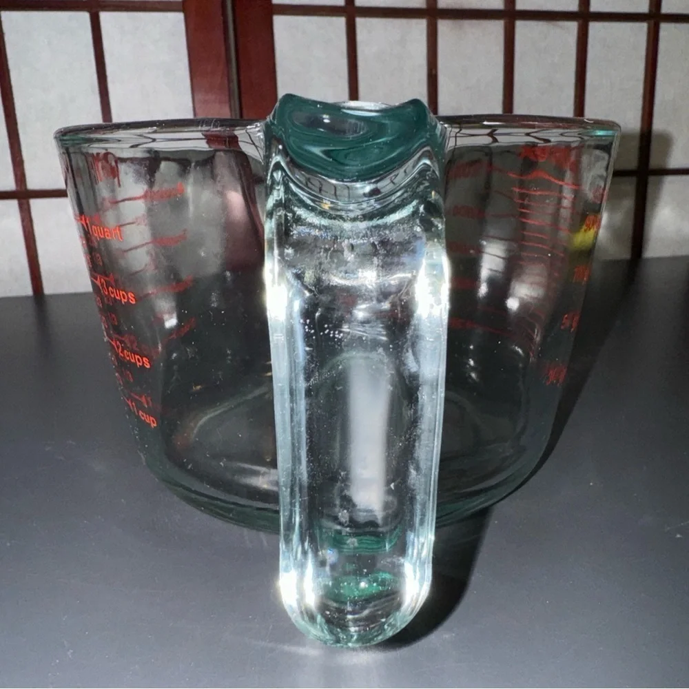Pyrex 4 Cups 32 Oz 1000 ML 1 QT Large Clear Glass Measuring Bowl Cup Red USA - Picture 11 of 16